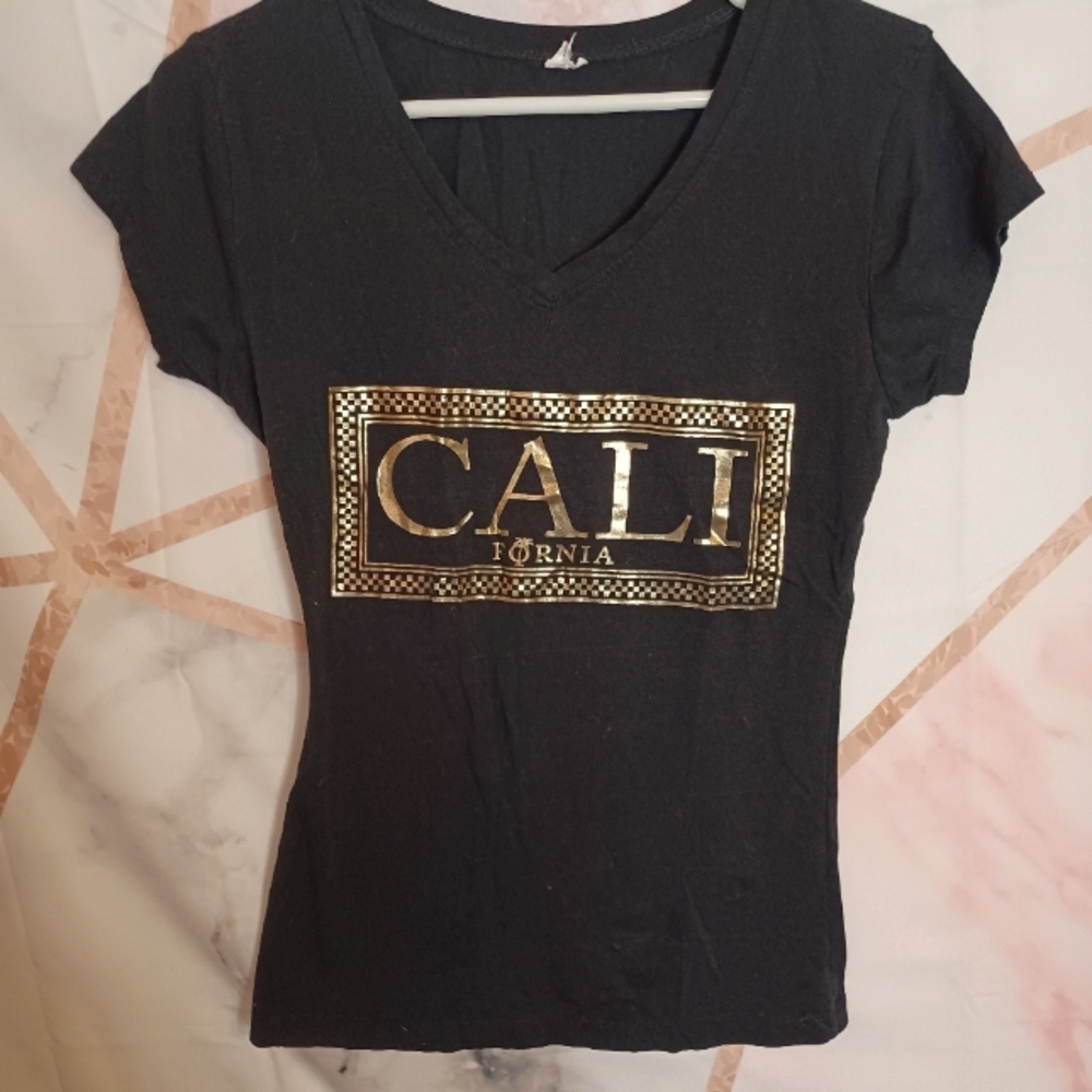 California Shirt Size Medium